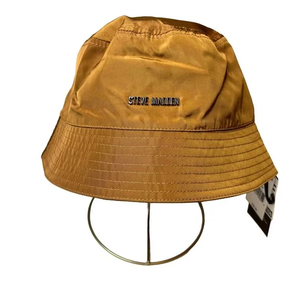 NWT Steve Madden Satin Lined Nylon Bucket Hat Steve Madden Women main image 3